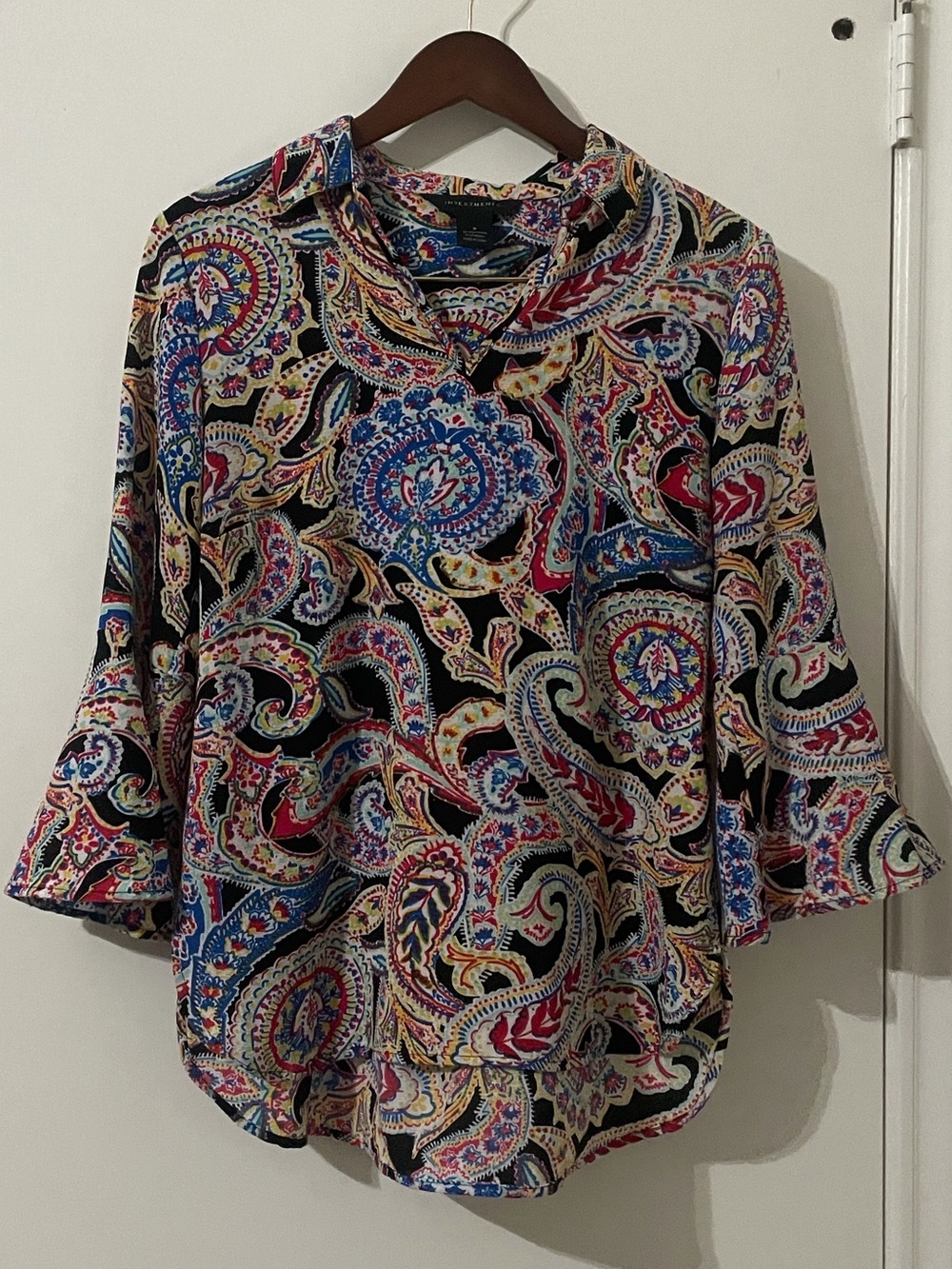 Investments Paisley Print Top Size Small 3/4 Bell Sleeve V-Neck Boho Blouse